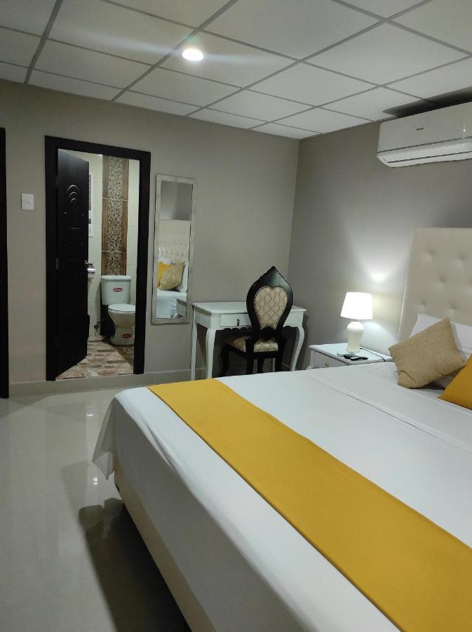 Royalinn Guayaquil Ngoại thất bức ảnh